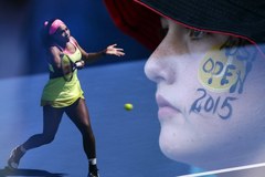Serena Williams cieszy się po wygranej ze Słowenką 