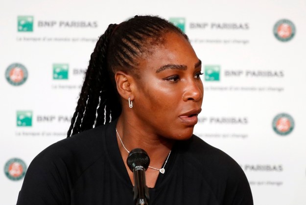 Serena Williams podczas konferencji prasowej. /GUILLAUME HORCAJUELO  /PAP/EPA