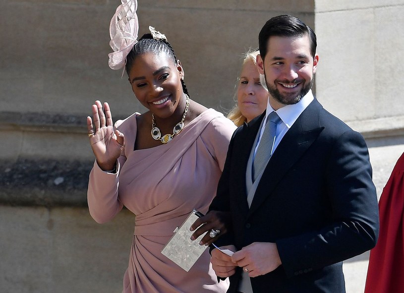 Serena Williams z mężem Alexisem Ohanianem podczas ślubu Harry'ego z Meghan /AFP