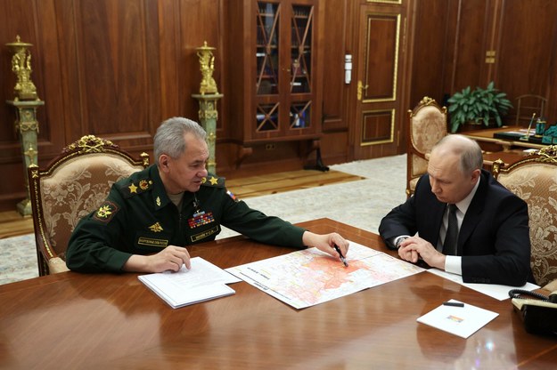 Sergiej Szojgu i Władimir Putin /ALEXANDER KAZAKOV/AFP /East News