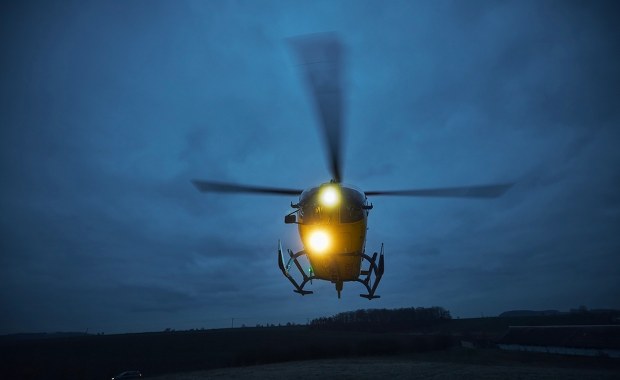 Seria wypadków w Łódzkiem. Lądował śmigłowiec LPR