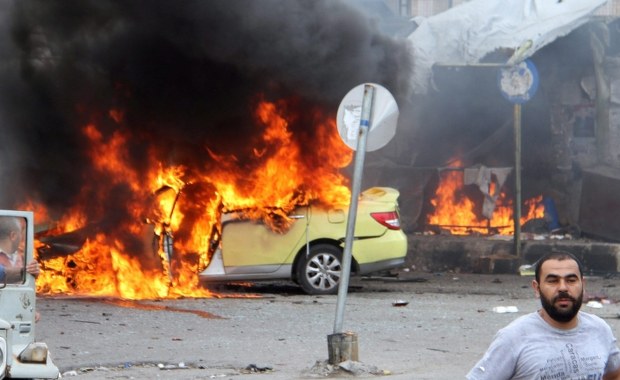 Seria zamachów Państwa Islamskiego. Co najmniej 120 ofiar, w większości cywilów