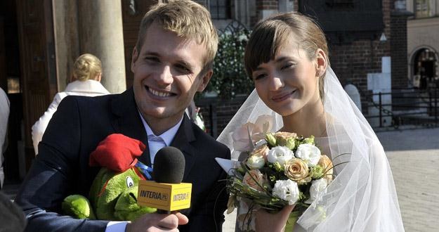 Serial "Majka" zakończył się ślubem! Na zdjęciu aktorzy - Joanna Osyda i Tomasz Ciachorowski /AKPA