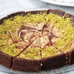 Sernik, a może brownie? Oto przepis na obłędne sernikobrownie z pistacjami 
