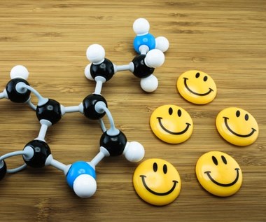 Serotonina: Czym grozi niedobór, a czym nadmiar?