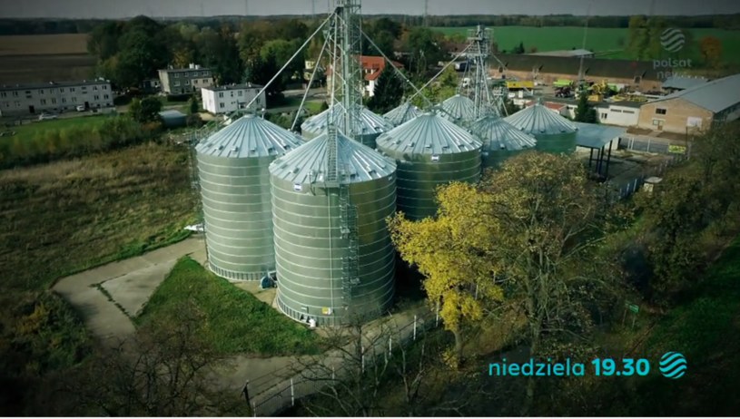 Setki oszukanych rolników, tony zboża z którym nie wiadomo co się stało i dziesiątki milionów strat /Polsat News