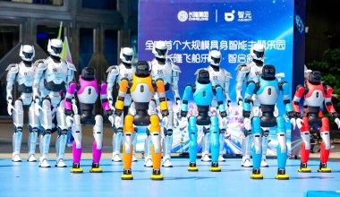 Setki robotów ruszyły do pracy w rekordowym parku rozrywki. Początek zmian