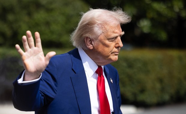 Setki tysięcy ludzi do deportacji. Trump dostał zielone światło