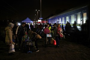 Setki uchodźców z Ukrainy przybyły do Olkusza. To czwarty pociąg humanitarny do miasta 