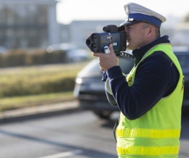 Setki wypadków na drogach - policja podsumowuje świąteczny długi weekend