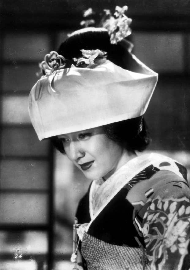 Setsuko Hara w filmie "Późna wiosna" (1949) /materiały prasowe