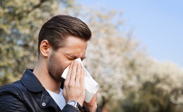 Sezon alergii w pełni. Oto, co musisz wiedzieć, by nie dać się pyłkom