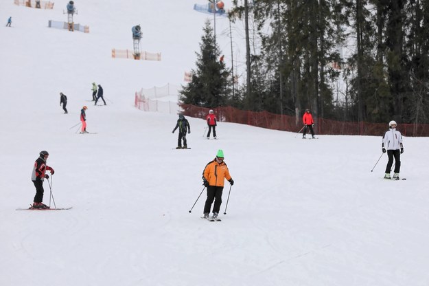 Sezon narciarski pod znakiem zapytania. Rząd obawia się wzrostu zakażeń koronawirusem / 	Grzegorz Momot    /PAP