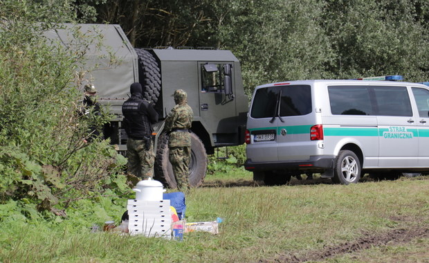 SG: Komunikaty w czterech językach na granicy z Białorusią 