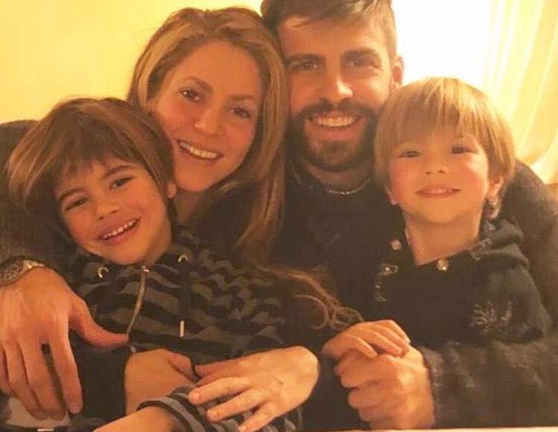 Shakira i Gerard Pique z rodziną, fot. 3gerardpique /Instagram