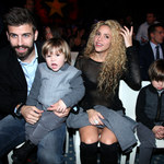 Shakira nie odzywa się do Gerarda Pique. Piłkarz miał zdradzić ją z 20-letnią hostessą?!