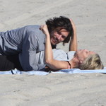 Sharon Stone baraszkuje z młodym kochankiem