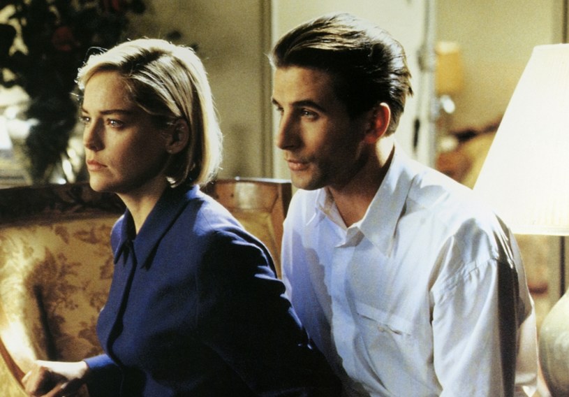 Sharon Stone i William Baldwin w filmie "Sliver" /Paramount Pictures/Collection Christophel /East News