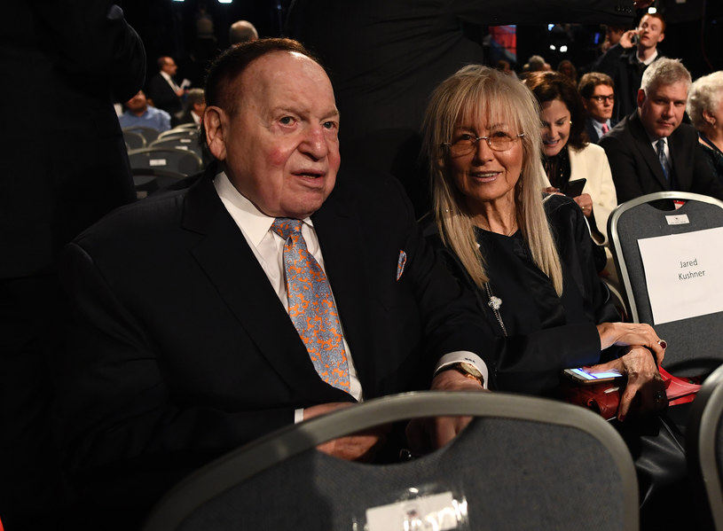 Sheldon Adelson z żoną /AFP