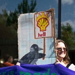 Shell pozwany za niewłaściwe zarządzanie ryzykiem klimatycznym. Co to oznacza?