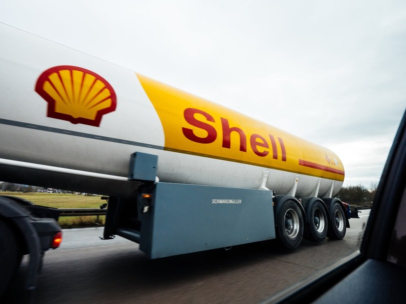 Shell zrywa związki z Rosją /123RF/PICSEL