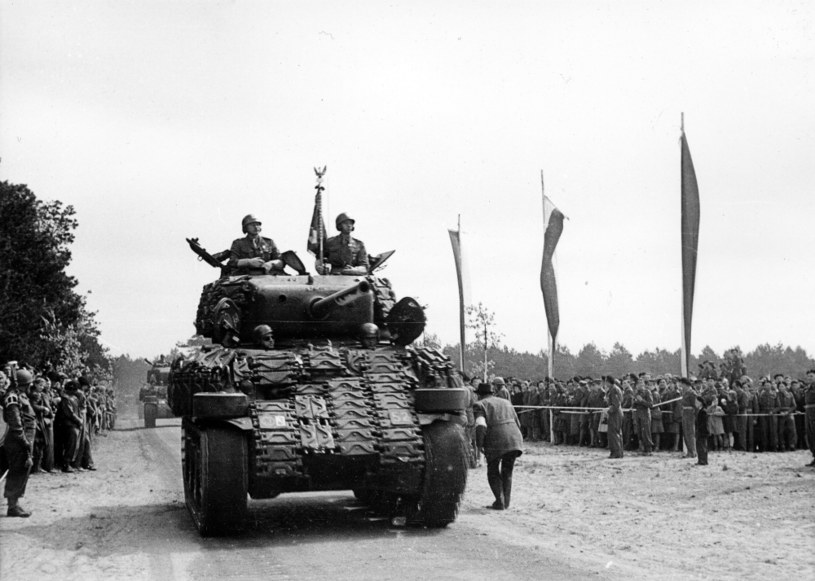 Sherman IIA (M4A1 76 mm) /Archiwum Tomasza Basarabowicza