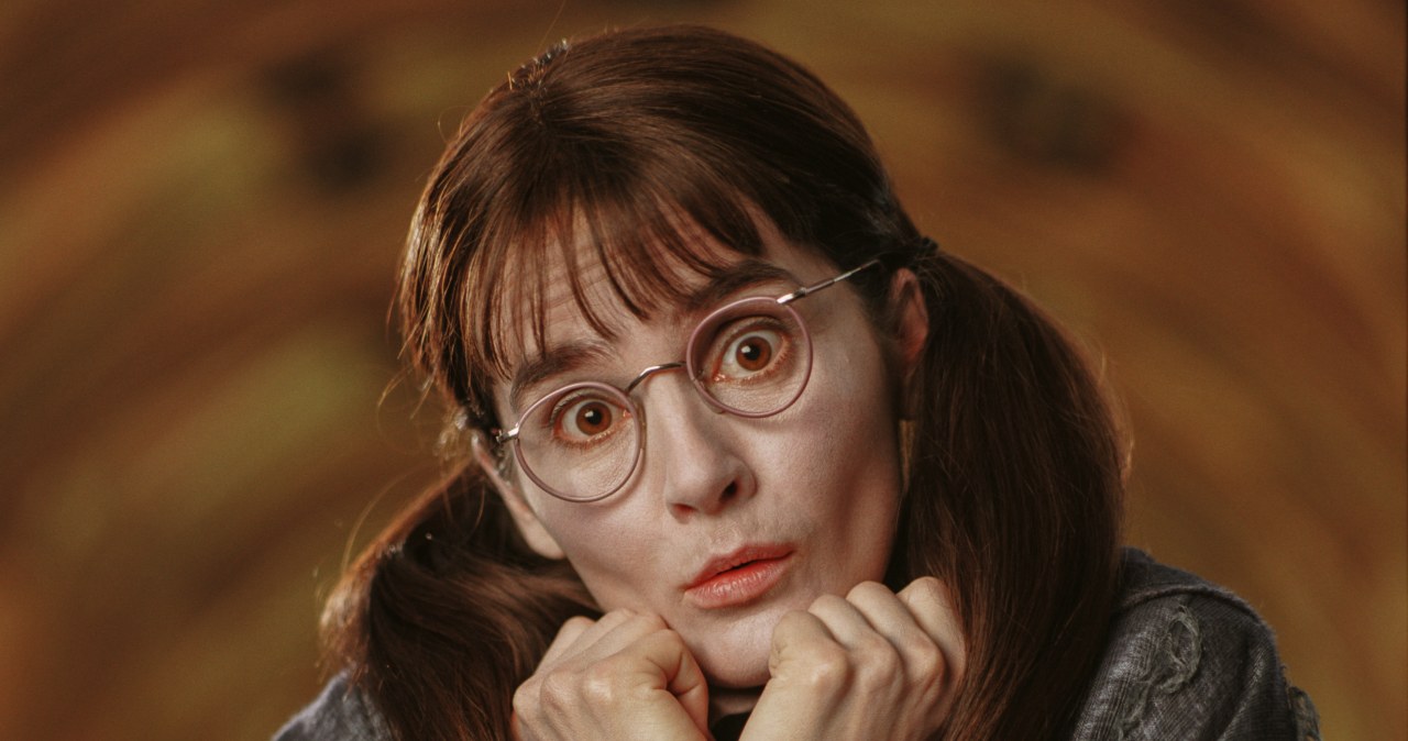 Shirley Henderson jako Jęcząca Marta na planie filmu "Harry Potter i Czara Ognia" /Murray Close / Contributor /Getty Images