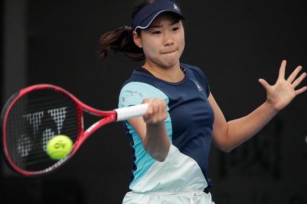 Shuai Peng podczas turnieju Australia Open w 2020 roku /FRANCIS MALASIG  /PAP