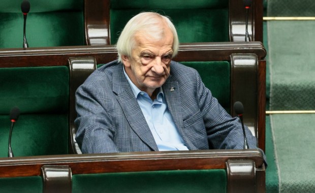 "Siadaj pajacu". Niecodzienne wystąpienie w Sejmie w środku nocy