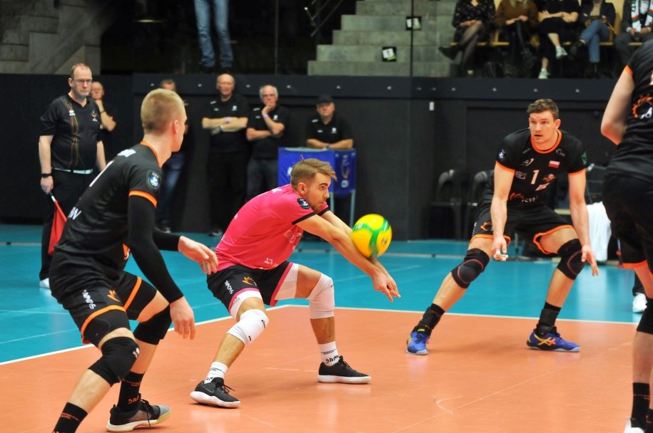 Siatkarze Jastrzębskiego Węgla w spotkaniu z VC Greenyard Maaseik /CEV /