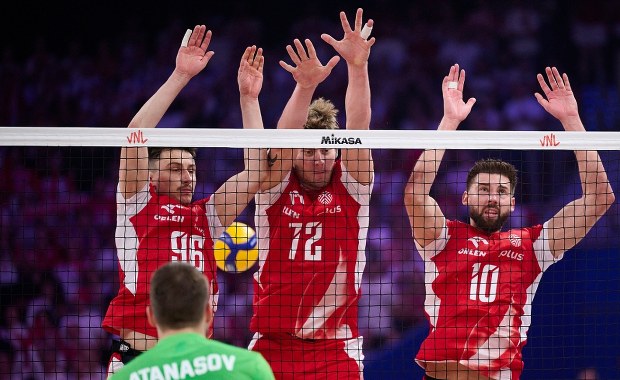 ​Siatkarze przegrali, ale uratowali ich Włosi i Francuzi