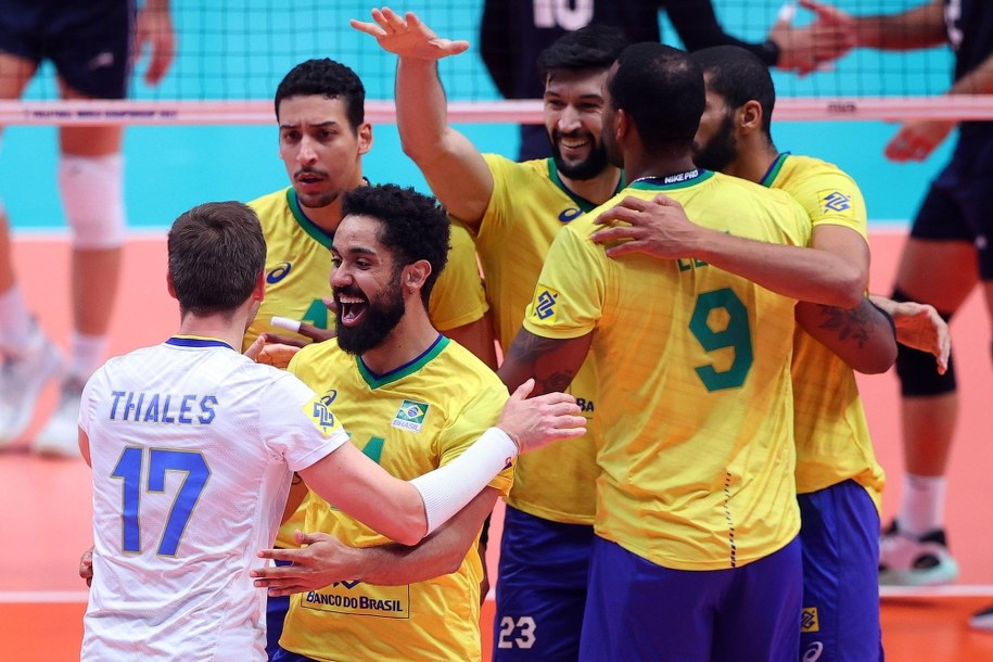 Siatkarze reprezentacji Brazylii /Łukasz Gagulski  /PAP
