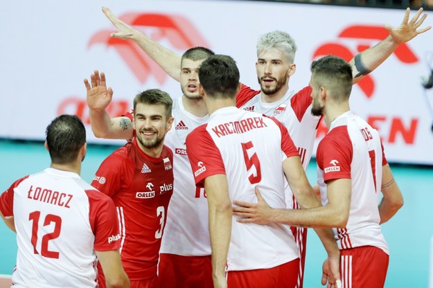 Siatkarze reprezentacji Polski cieszą się podczas meczu towarzyskiego z Argentyną /Tomasz Wiktor /PAP