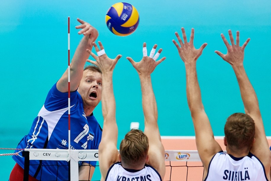 Siatkarze w czasie meczu Finlandia - Estonia /Adam Warżawa /PAP