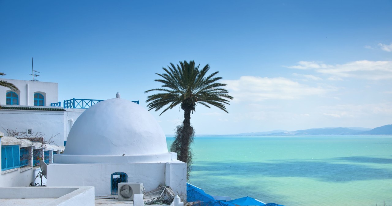 Sidi Bou Said w Tunezji. W tym kraju wypoczniesz po królewsku w przystępnej cenie /123RF/PICSEL