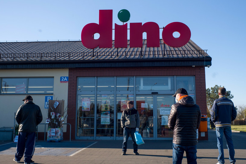 Sieci Dino przybyło w 2023 roku do tej pory 116 nowych sklepów /Andrzej Iwańczuk/Reporter //Reporter