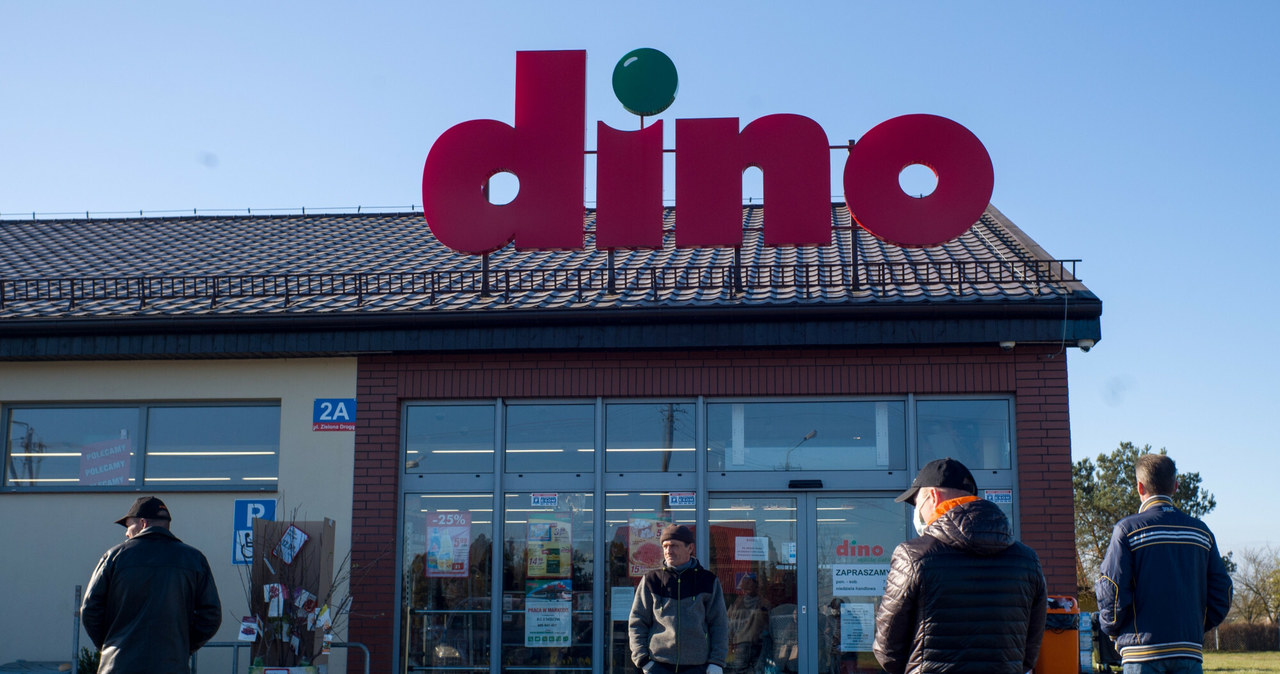 Sieci Dino przybyło w 2023 roku do tej pory 116 nowych sklepów /Andrzej Iwańczuk/Reporter //Reporter