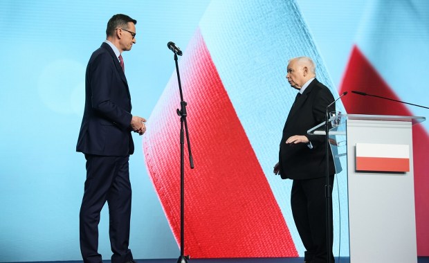 Siedem godzin nocnych negocjacji. Kaczyński i Morawiecki ogłaszają