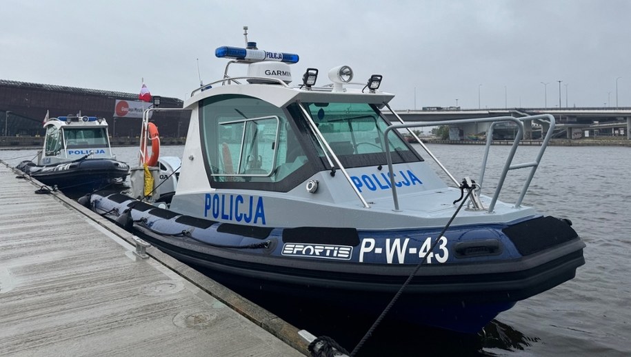 Siedem łodzi, trzy radiowozy i służba przez całą dobę /Policja Zachodniopomorska /