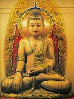 Siedzący Budda, świątynia Jadeitowego Buddy, Szanghaj /Encyklopedia Internautica