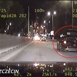 Siedział w otwartym bagażniku i nagrywał. Szczecińska jazda bez trzymanki