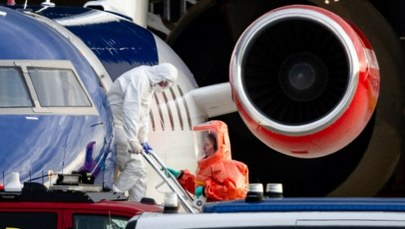 Siedziała dwa rzędy za zmarłą pasażerką. Alarm w Hiszpanii