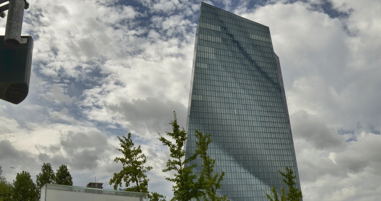 Siedziba Europejskiego Banku Centralnego we Frankfurcie nad Menem /123RF/PICSEL