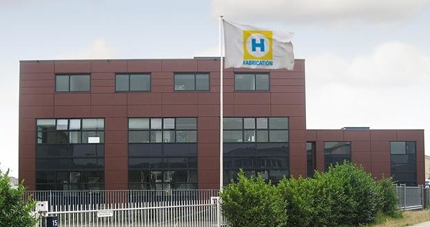 Siedziba firmy w Zwijndrecht w Holandii /.