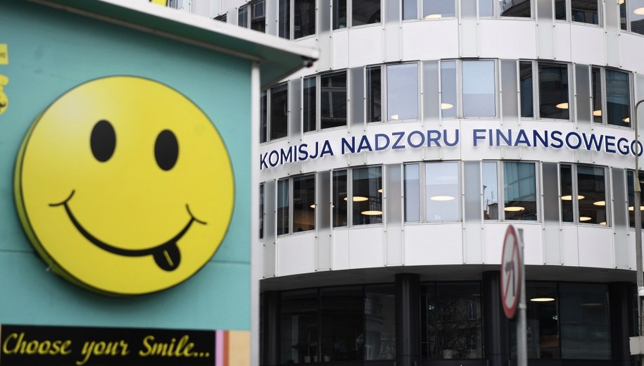 Siedziba Komisji Nadzoru Finansowego /Radek Pietruszka /PAP