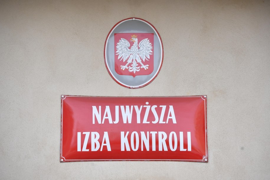 Siedziba Najwyższej Izby Kontroli /Radek Pietruszka /PAP