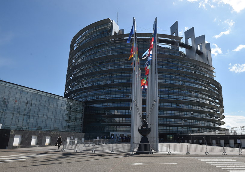 Siedziba Parlamentu Europejskiego w Strasburgu /Radek Pietruszka /PAP