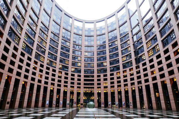 Siedziba Parlamentu Europejskiego w Strasburgu /Albert Zawada /PAP