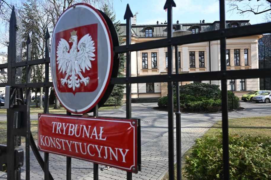 Siedziba Trybunału Konstytucyjnego w Warszawie /Radek Pietruszka /PAP