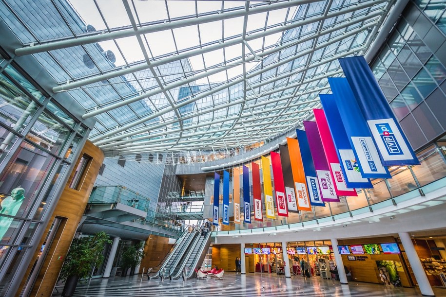 Oszałamiające zarobki dziennikarzy TVP. Poseł KO ujawnia